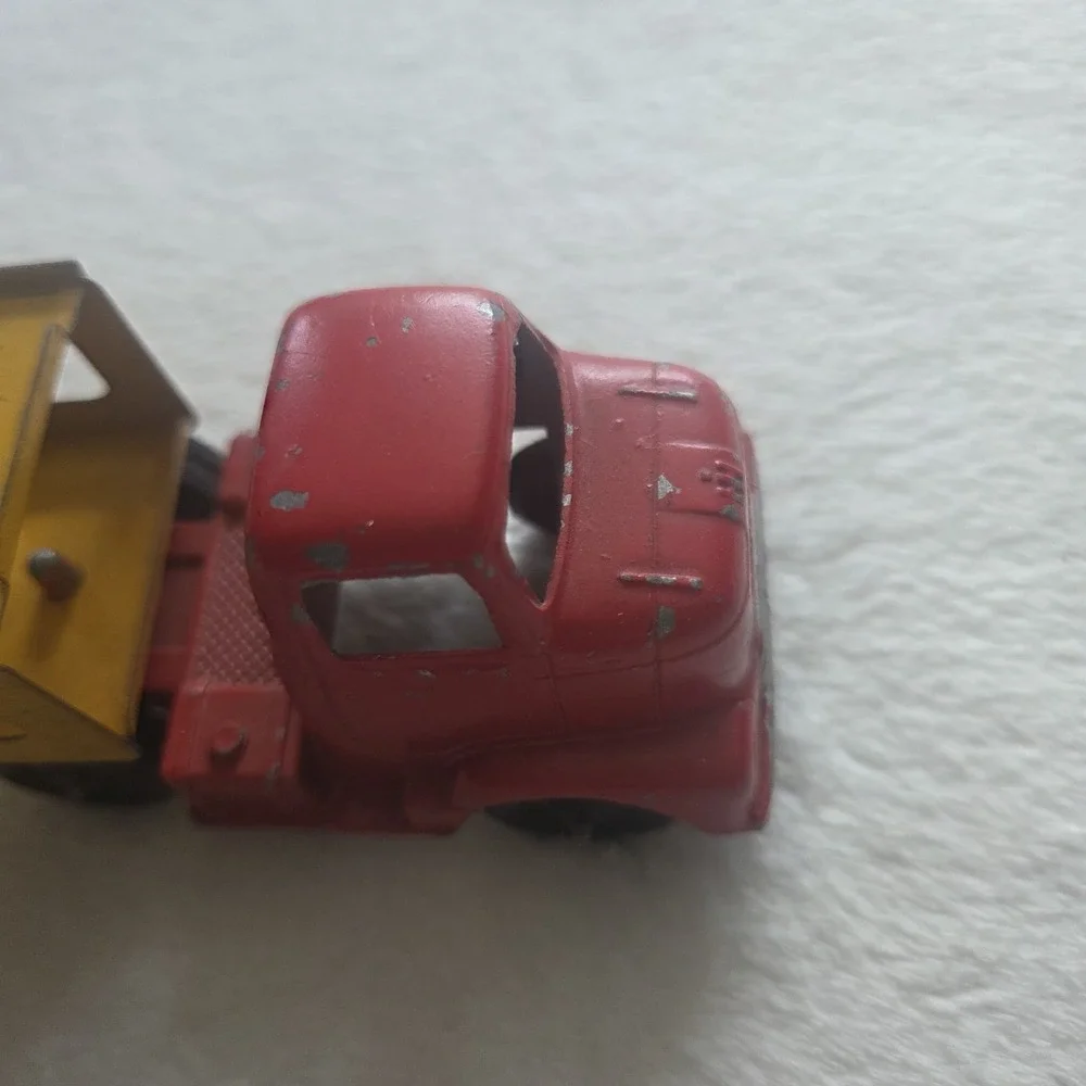 TootsieToy International RC 180‎ Auto Transport w/o Tin Ramp Single Axle Trailer